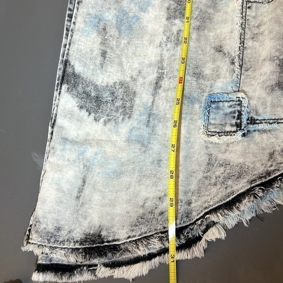 NWOT We The Free Lovestruck Shacket  Acid Washed Blue Snaps Denim Oversized  S - Picture 8 of 9